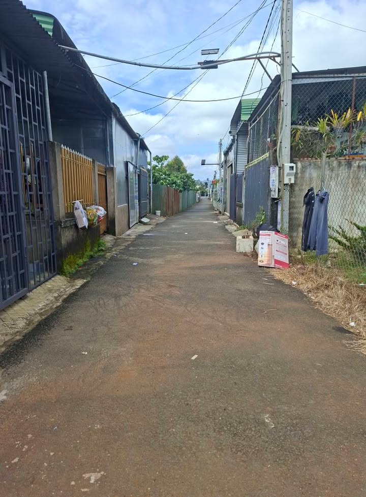 Biệt thự hẻm Lê Lai, Bảo Lộc 495m² giá 3.7 tỷ - Khu dân cư thân thiện!