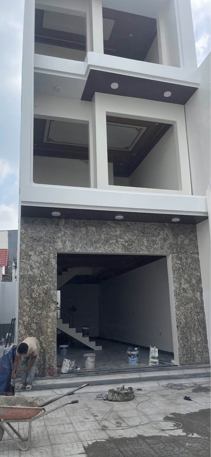 Nhà mặt tiền Đông Nhì, Lái Thiêu, 207m² giá 11 tỷ - Kinh doanh đa ngành nghề!