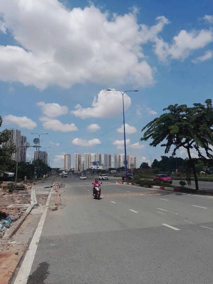 Nhà HXH 242m² An Phú Quận 2 giá 24.2 tỷ - Cơ hội đầu tư tuyệt vời!