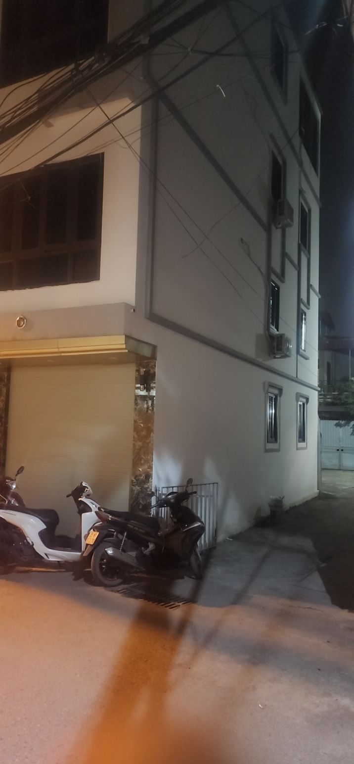 Nhà góc Thọ Am 36m² giá 6 tỷ - Lô góc 2 mặt ô tô tránh