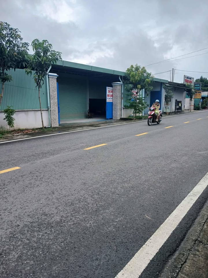 Kho cho thuê Phú An, Bến Cát 1200m² - Giá chỉ 50 triệu/tháng, phù hợp cho ngành nghề sạch!