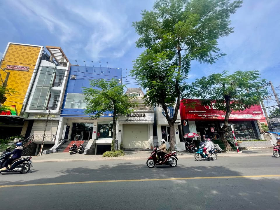 Mặt bằng phố thời trang Yersin Thủ Dầu Một 58m² giá 18 triệu - Cơ hội kinh doanh tuyệt vời!