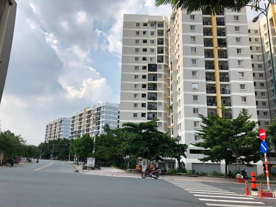 Đất mặt tiền đường D2, phường Tăng Nhơn Phú A, 105m² giá 10.6 tỷ - Đầu tư sinh lời cao!