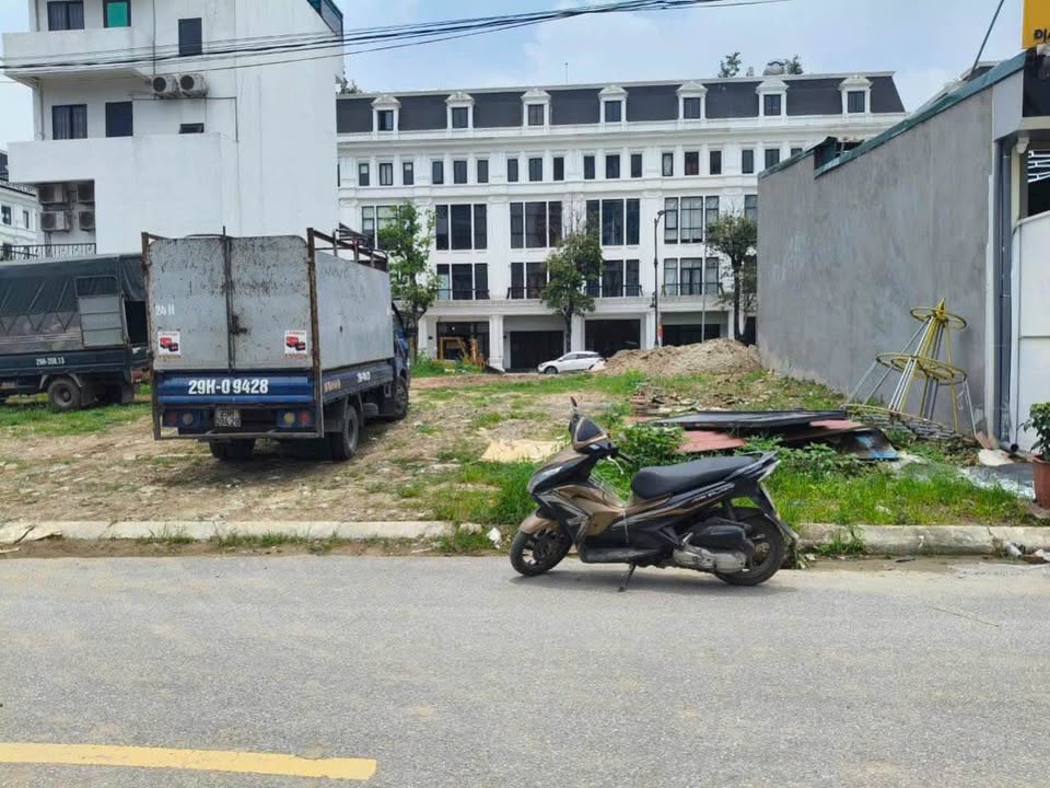 Đất vàng văn phòng Tân Mai 107m² giá 28 tỷ - Vị trí đắc địa sát vành đai 2.5!