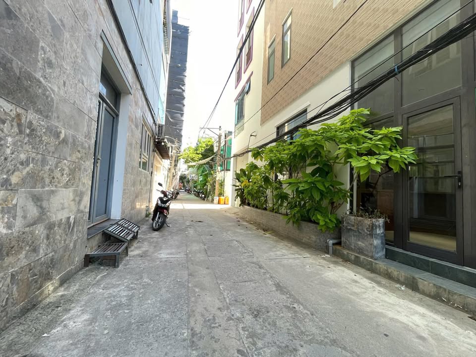 Nhà 2 tầng mặt kiệt ô tô Đà Nẵng 86m² giá 10 tỷ - Đầu tư sinh lời ngay!