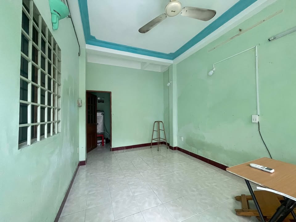 Nhà cho thuê đường Trần Phú, quận 5, 30m² giá 15 triệu - Thích hợp ở và share phòng
