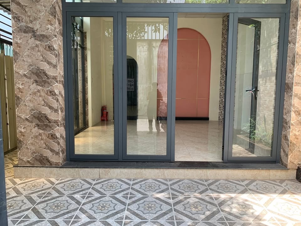 Cho thuê mặt bằng kinh doanh 2 mặt tiền phường Tăng Nhơn Phú B, Thủ Đức 84m² - Nhà mới sạch đẹp, vị trí đắc địa!