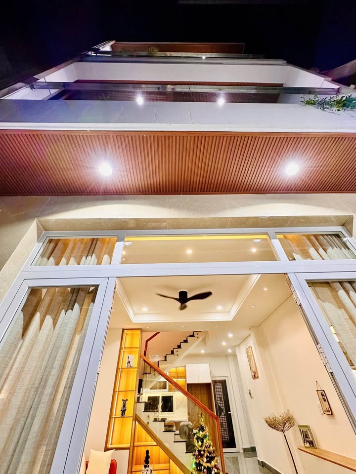 Nhà phố Phú Nhuận 50m² giá 8.99 tỷ - Nở hậu cực đẹp, phong thủy vượng!