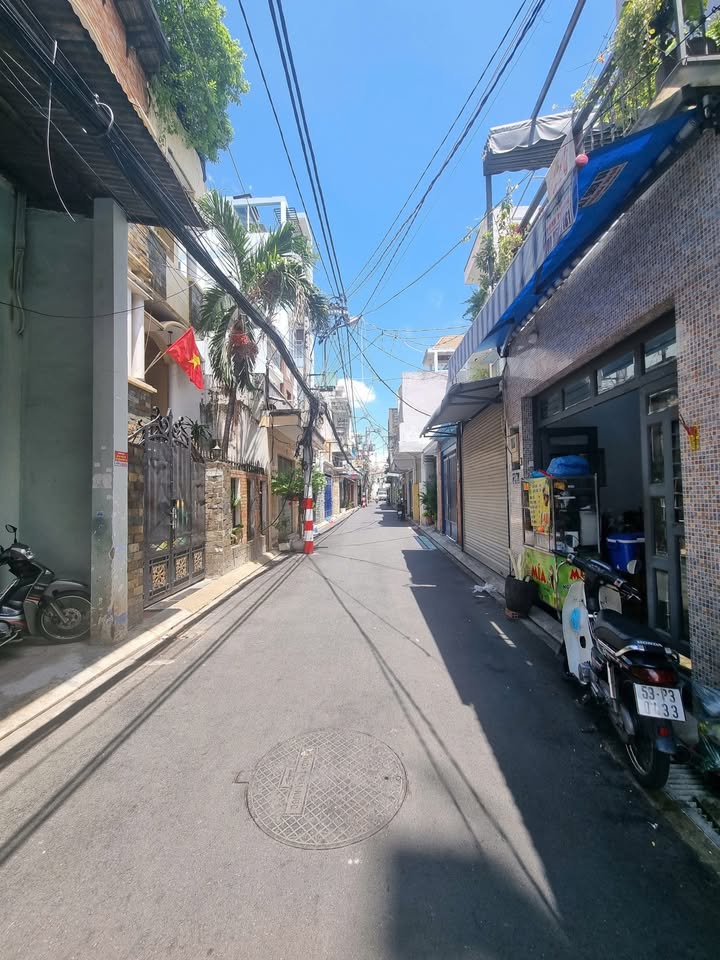 Bán gấp FrontHouse Nguyễn Bá Tòng Quận Tân Bình 58m² giá chỉ 7.9 tỷ - Đầu tư sinh lời ngay!