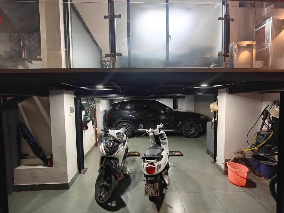 Cho thuê mặt bằng lô góc đường Vạn Bảo, Ba Đình 60m² - Kinh doanh sầm uất, giá rẻ nhất Hà Nội!