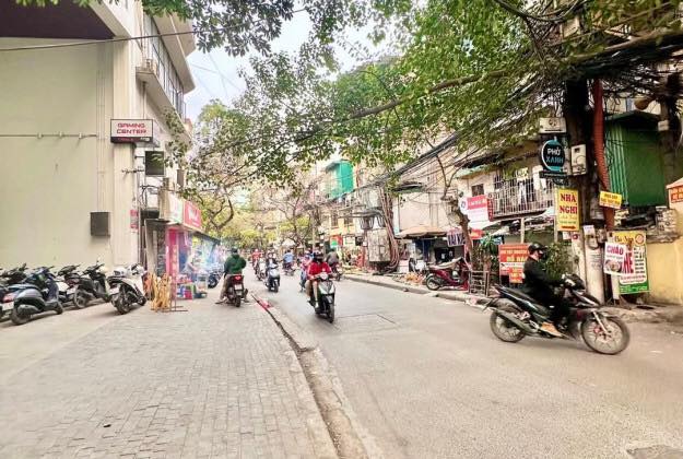 Căn hộ Tập thể Giảng Võ, Đống Đa 65m² giá 5 tỷ - Đầu tư sinh lời ngay!