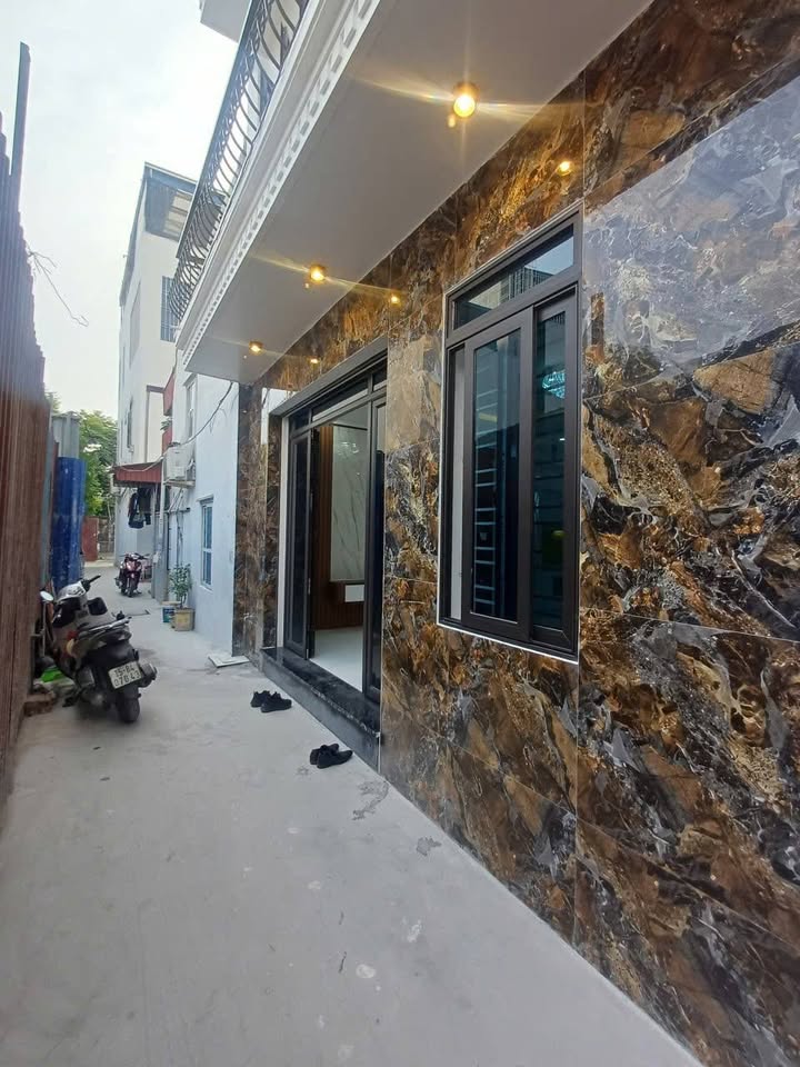 Nhà 4 tầng độc lập Hải Phòng 42m² giá 3.45 tỷ - Gần chợ và trường học!