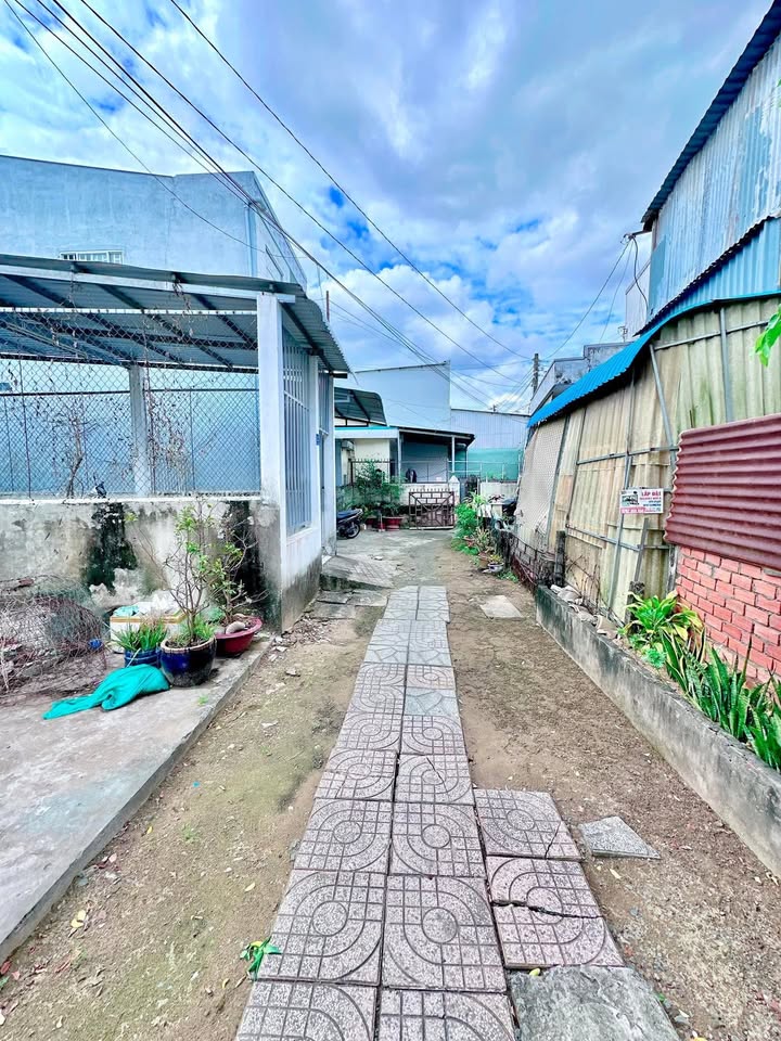 Đất nền Cái Răng 100m² giá 1.05 tỷ - Sổ đỏ chính chủ, thổ cư 100%!