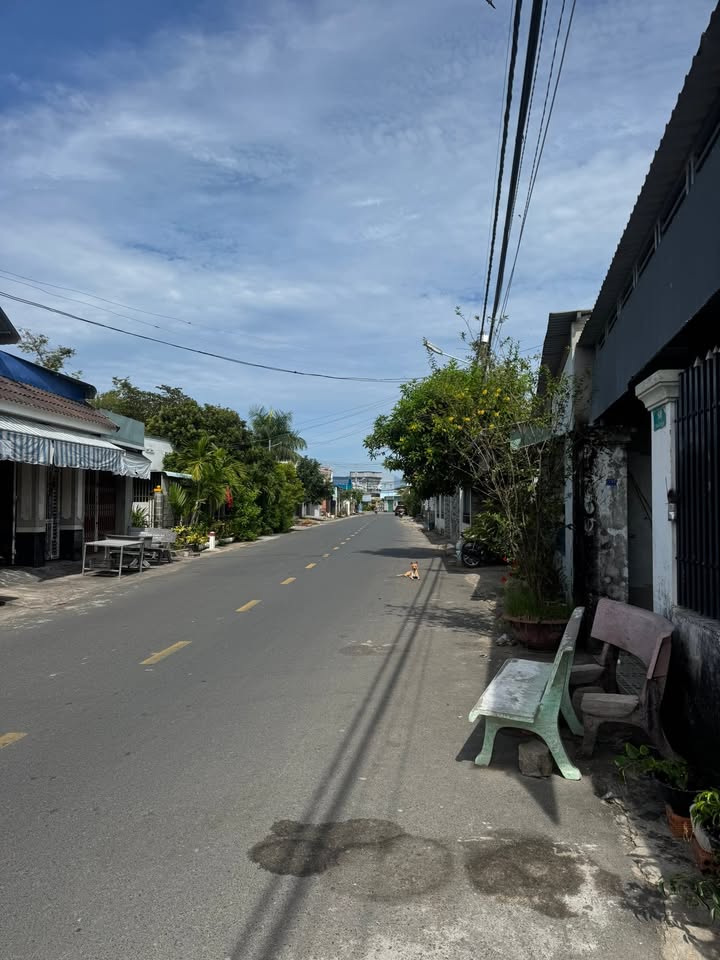 Nhà lầu đẹp 86m² tại đường Đại Nẫm, Phan Thiết giá 3.5 tỷ - Tiện nghi đầy đủ, vào ở ngay!