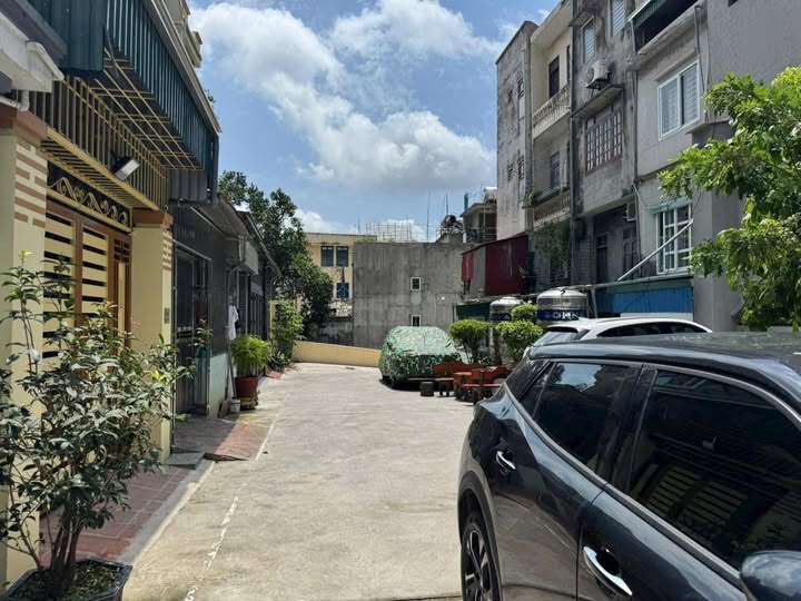 Đất Cột 8 Hồng Hà 57m² giá 3 tỷ - Ô tô tận nơi, view Đông mát mẻ!