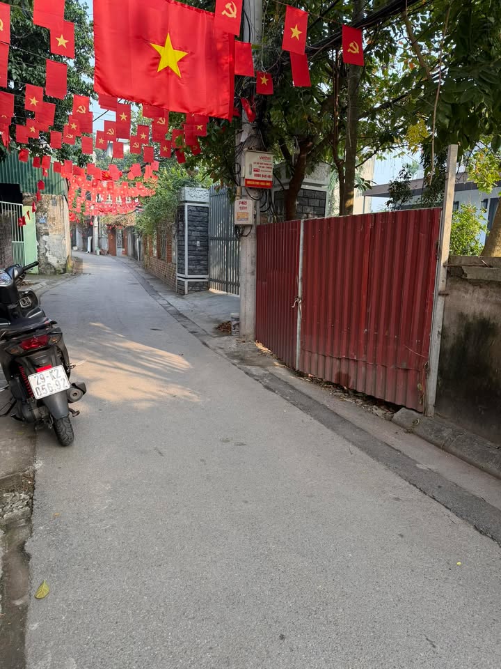 Nhà phố Ngọc Thụy Long Biên 39m² giá 3 tỷ - Đầu tư sinh lời hấp dẫn!