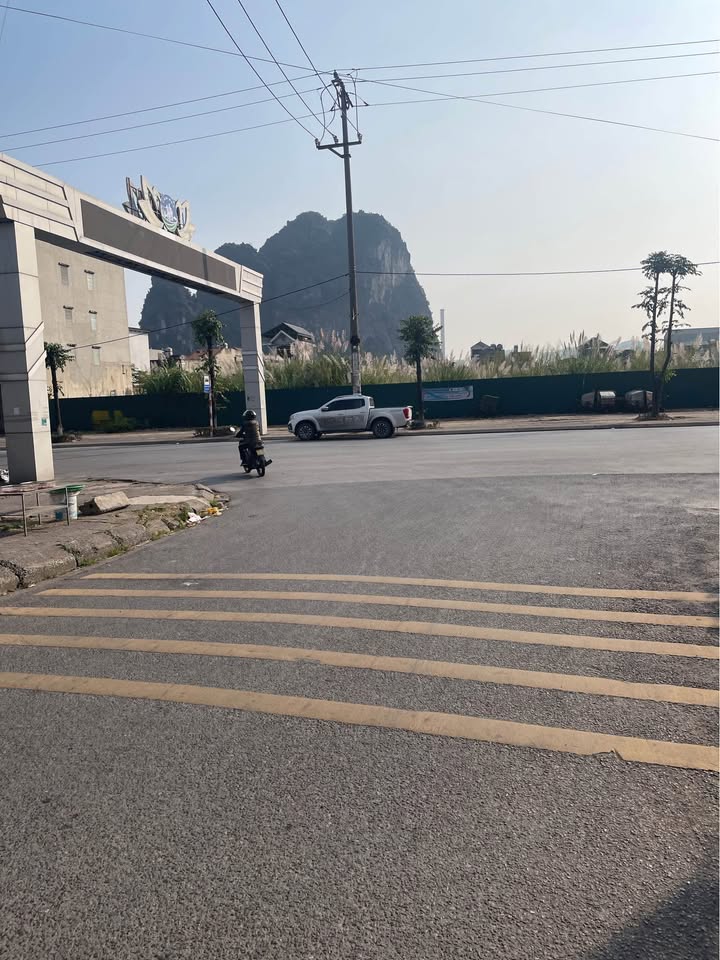 Đất dự án Tập thể Điện Mỏ, Cẩm Thạch, Cẩm Phả 80m² giá chỉ 2x triệu/m² - Đường ô tô tránh nhau!