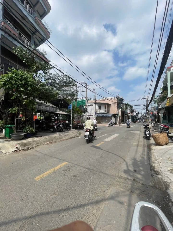 FrontHouse kinh doanh mặt tiền Lò Siêu, P8, Q11, 39m² giá 8.25 tỷ - Vị trí đẹp, sầm uất!