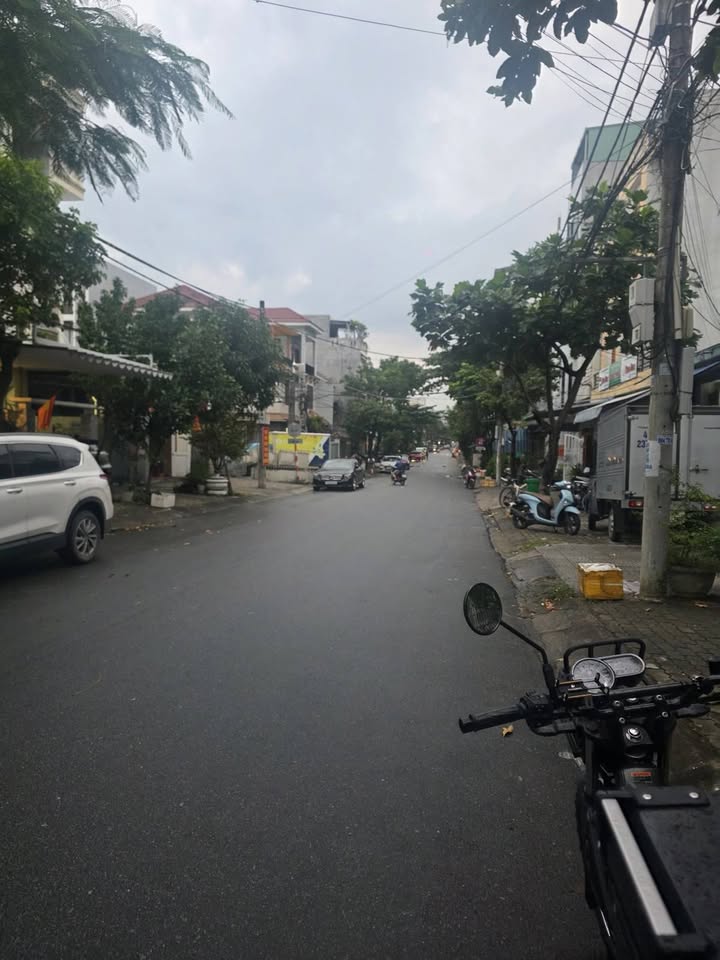 Nhà đẹp Hàn Thuyên, Hải Châu 112.5m² giá 11.3 tỷ - Tiềm năng đầu tư vượt trội!