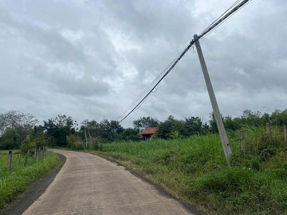 Đất thổ cư thôn 16, xã Krông Buk 342m² giá 300 triệu - Sổ hồng chính chủ!