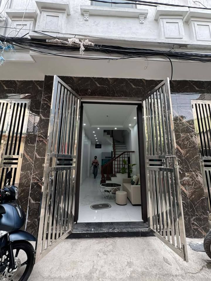 Nhà 3 tầng mới bán tại Quang Trung, Thái Bình - Giá chỉ 19XX triệu!