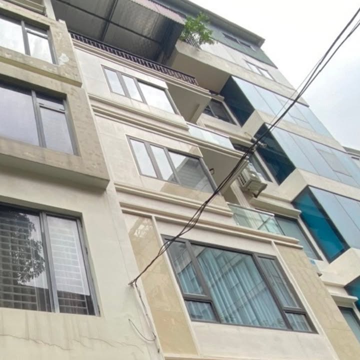 Nhà 4 tầng Hàm Nghi, Cầu Diễn 40m² giá 9 tỷ - Ô tô đỗ cổng, Phong thủy tốt!