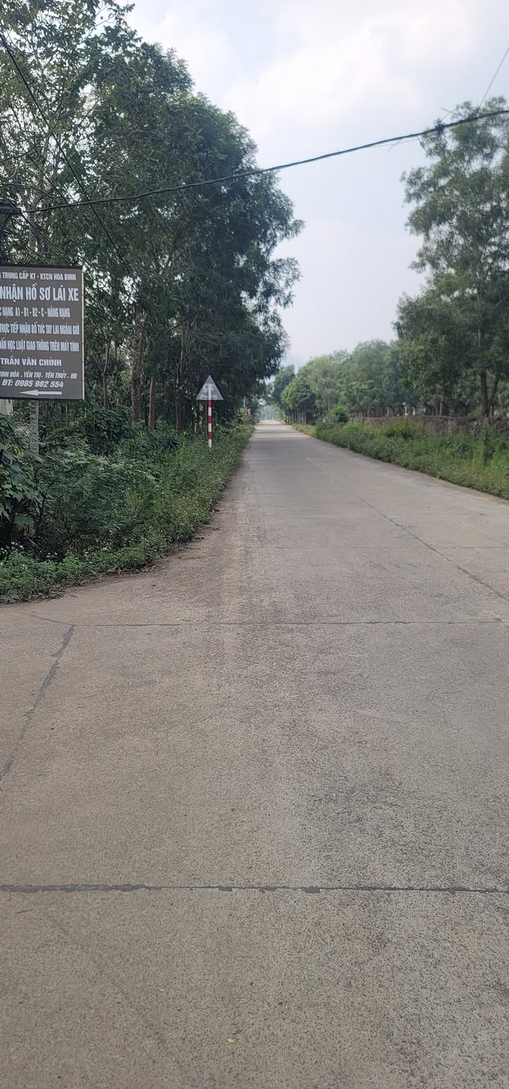 Bán đất mặt tiền 2 mặt đường 140m² tại Yên Trị, Hòa Bình - Giá chỉ 1.6 tỷ!