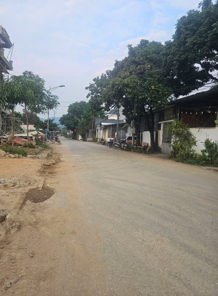 Đất phân lô Thịnh Minh, Thịnh Lang 124m² giá 2 tỷ - Tiềm năng kinh doanh vượt trội!