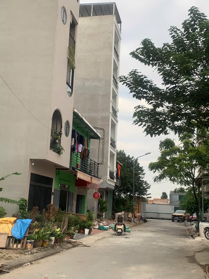 Đất phân lô La Dương, Hà Đông 50m² giá 12.9 tỷ - Vị trí đắc địa giao thông thuận lợi!