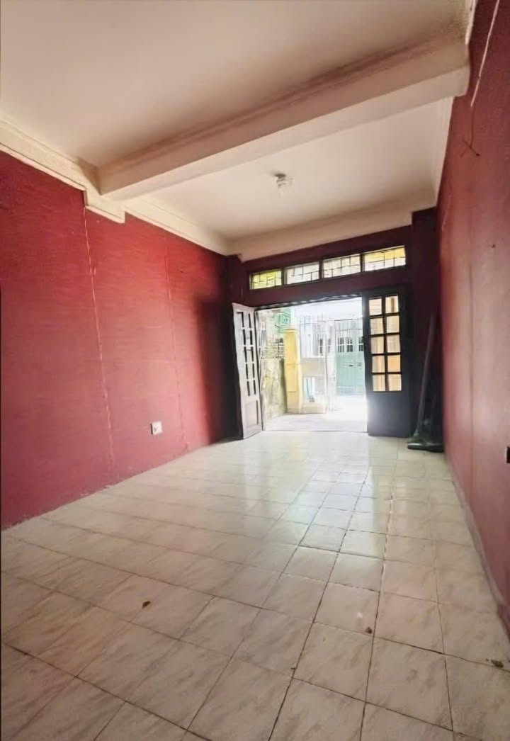 Bán nhà phố Đội Nhân, Ba Đình 66m² giá 18 tỷ - Ô tô đỗ cửa, an ninh tuyệt đối!