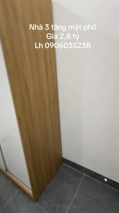 Nhà mặt phố phường Hải Tân 50m² giá 2.8 tỷ - Vị trí đắc địa cho kinh doanh!