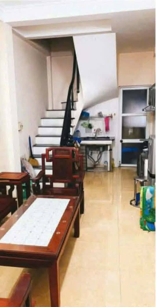 Nhà nguyên căn phố Bồ Đề 4 tầng giá chỉ 6.5 triệu - Full nội thất tiện nghi!