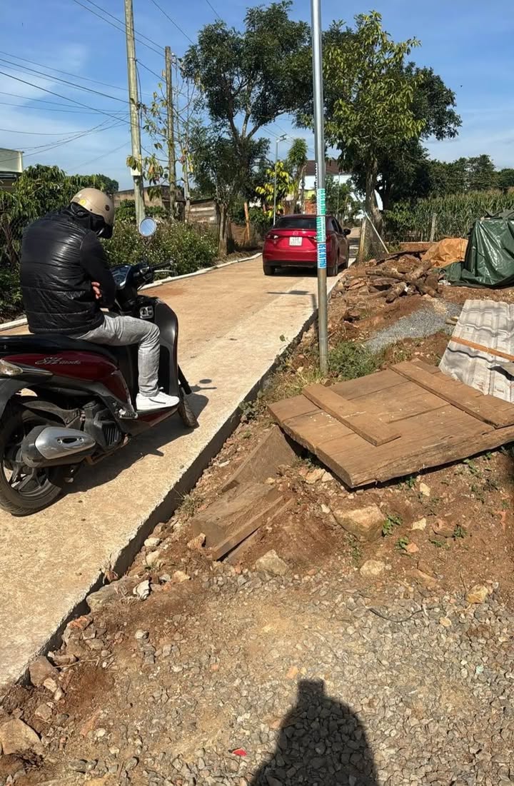 Đất thổ cư mặt đường bê tông xã N'Thol Hạ 990m² giá 1.15 tỷ - Cần bán gấp!