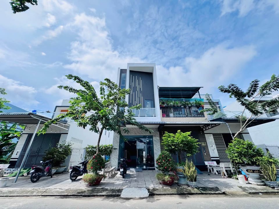 Townhouse mặt tiền KĐT Tây Bắc Rạch Giá 90m² giá 3,X tỷ - Thiết kế hiện đại, gần trung tâm!