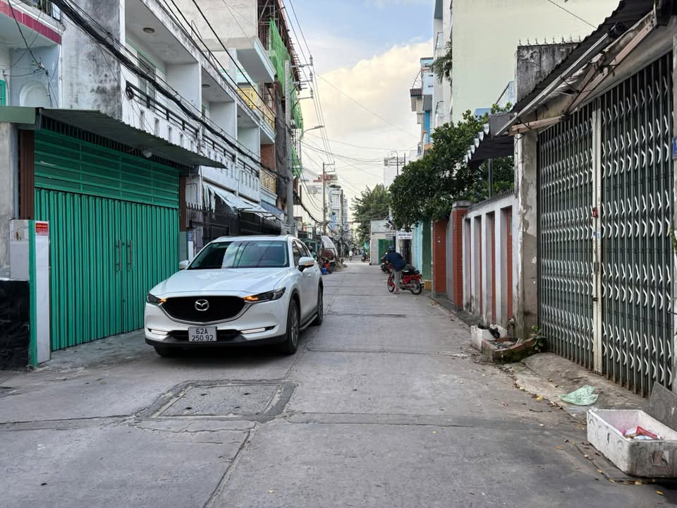 Nhà phố Lê Văn Quới 60.2m² giá 8.5 tỷ - Thiết kế hiện đại, có thang máy!