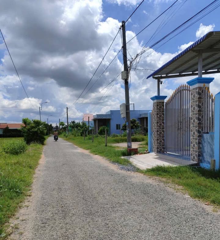 Đất thổ cư mặt tiền đường Liên ấp 2-4 Long Sơn 123m² chỉ 900 triệu - Sẵn sàng đầu tư!