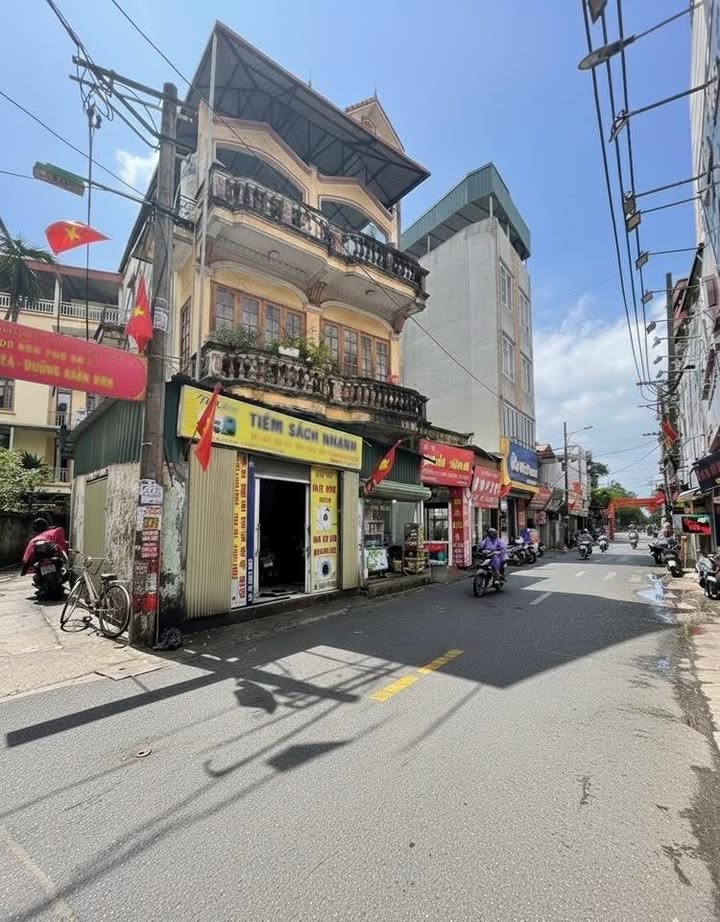 Nhà mặt phố Xuân Đỉnh 130m² giá 45 tỷ - Kinh doanh đỉnh cao!