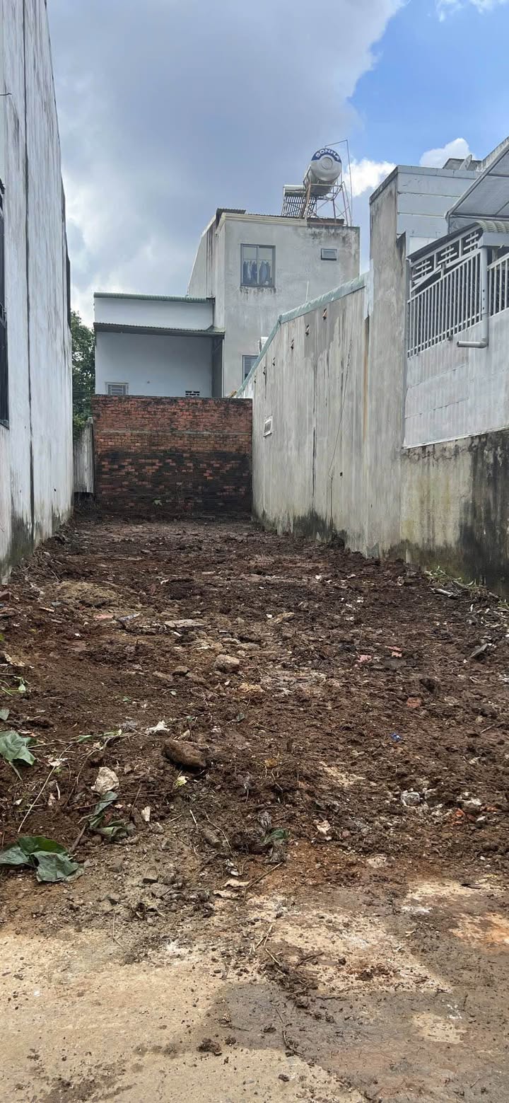 Đất thổ cư hẻm 27 Tuệ Tĩnh Buôn Ma Thuột 100m² giá 2.75 tỷ - Đầu tư sinh lời ngay!