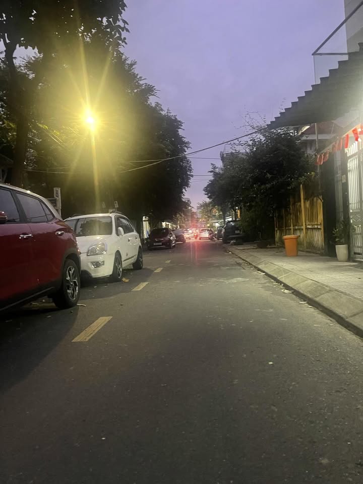 Nhà mặt tiền Hòa Cường Nam 110m² giá chỉ 9 tỷ - Cơ hội vàng cho nhà đầu tư!