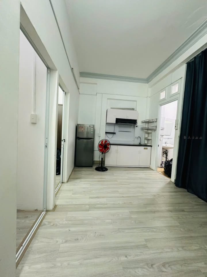 Căn hộ 2PN 50m² tại Ngô Quyền, Quận 10 - Full nội thất, thoáng mát!