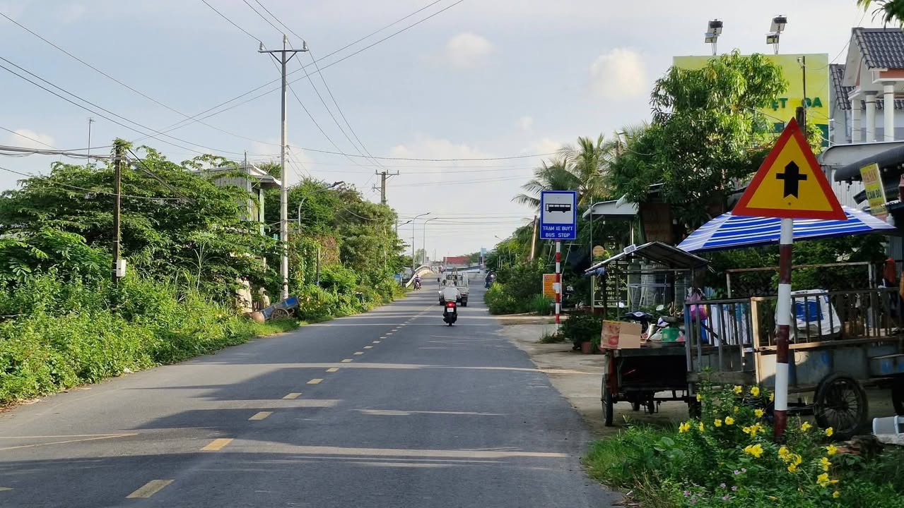 Đất nền Hồng Ngự 130m² giá 800 triệu - Vị trí đắc địa cho kinh doanh!