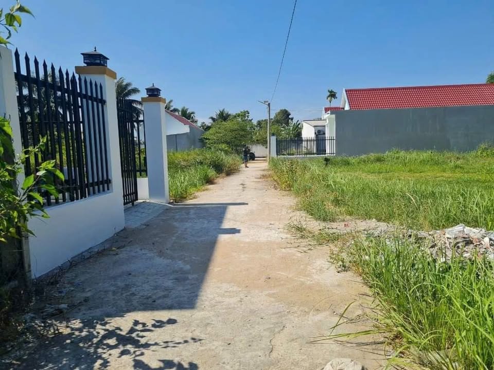 Đất Phú Nhuận Bến Tre 109,7m² giá 750 triệu - Thổ cư 100%!