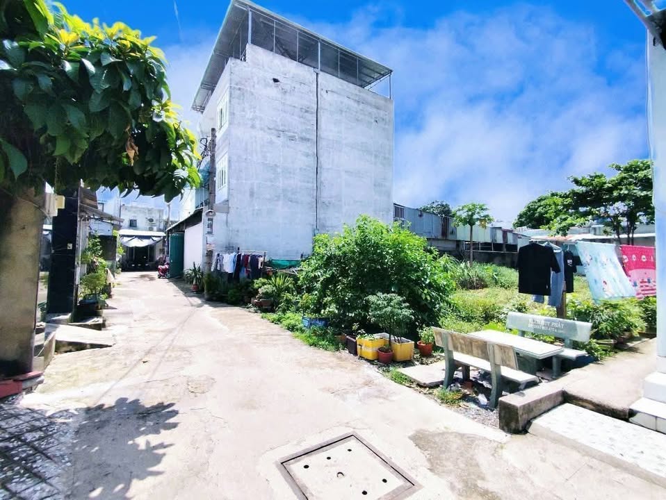 Đất thổ cư Bà Điểm Hóc Môn 110m² giá 3,5 tỷ - Cơ hội đầu tư hấp dẫn!