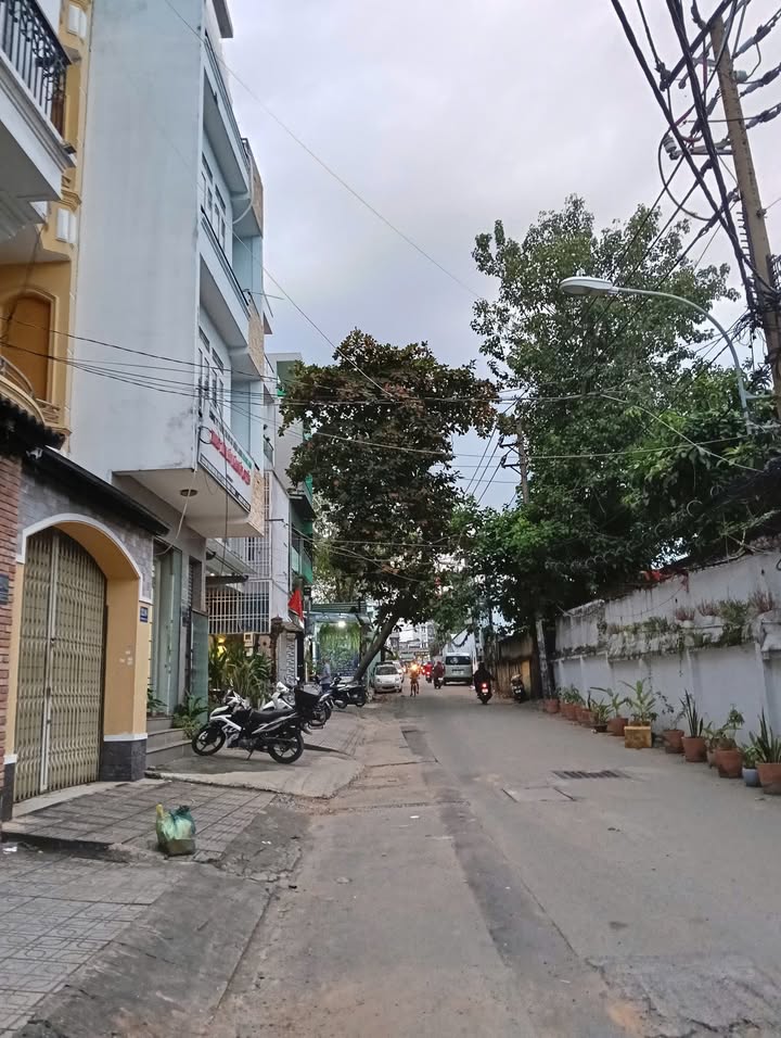 Nhà nhỏ Phan Văn Trị 13m² giá 2.58 tỷ - An ninh, yên tĩnh, sẵn sàng ở ngay!