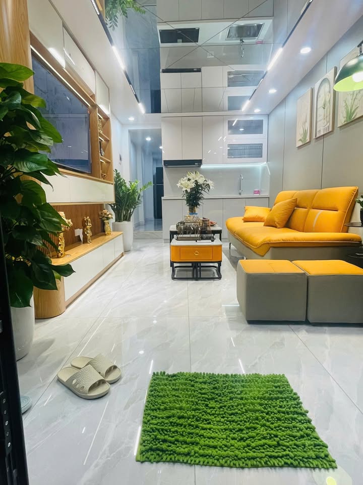 Nhà đẹp 5 tầng tại Ba Đình 31m² - Thang máy tiện nghi, gần phố Hoàng Hoa Thám!