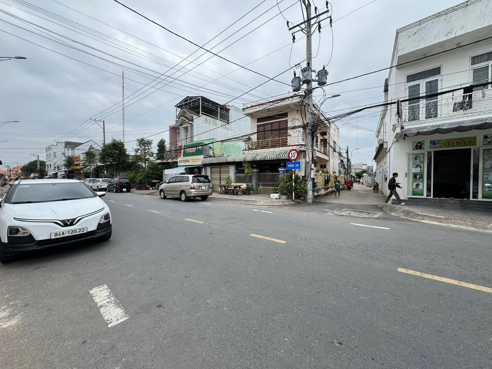 Nhà cấp 4 hẻm 2 đường Nguyễn Thông, Bình Thủy 90m² giá 2.65 tỷ - Vị trí an ninh, giao thông thuận lợi!