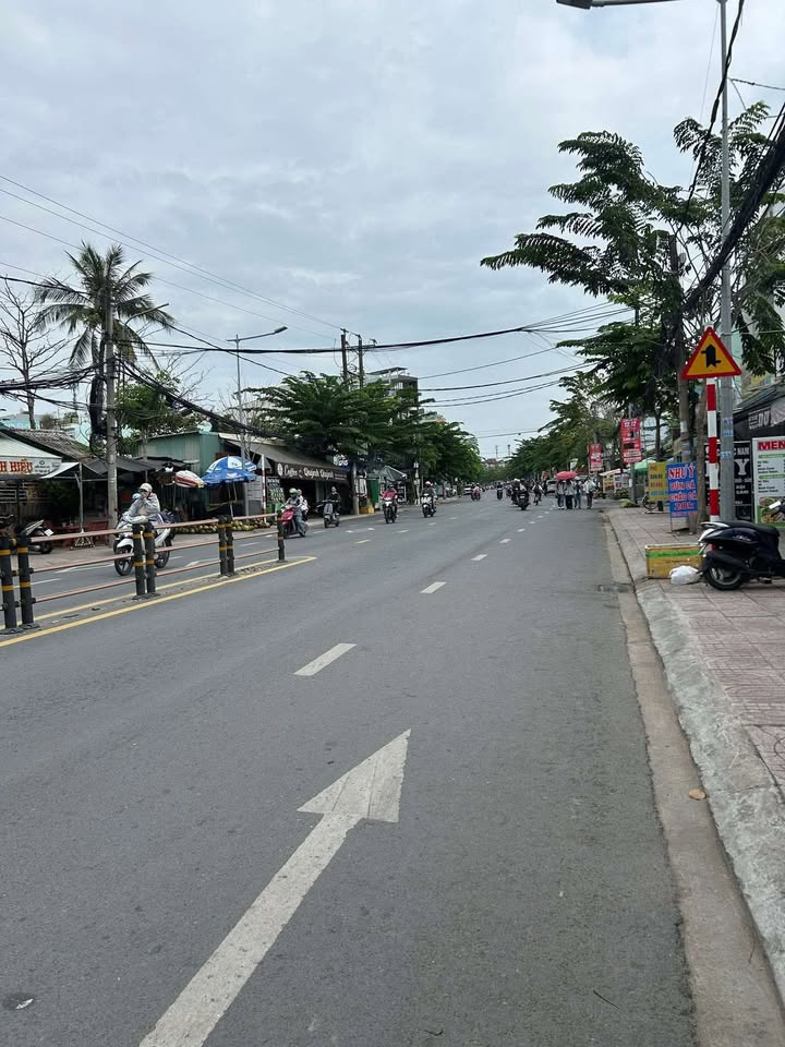 Nhà mặt tiền Trần Quang Diệu, Bình Thủy, Cần Thơ 96m² giá 7.9 tỷ - Cơ hội đầu tư hấp dẫn!