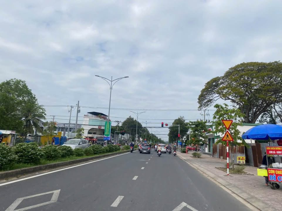 Đất nền mặt tiền đường Võ Văn Kiệt, phường Tân Ngãi, Vĩnh Long 145m² - Giá chỉ 3 tỷ