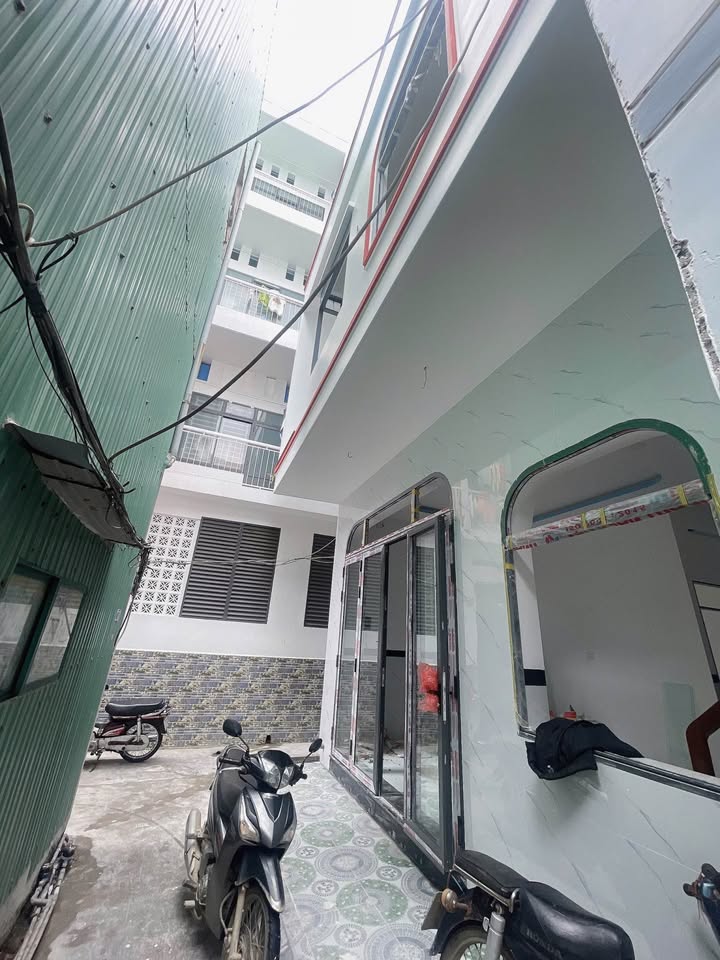 Nhà phố Nguyễn Thái Học Quy Nhơn 50m² giá 3.15 tỷ - Gần biển, tiện ích đầy đủ!