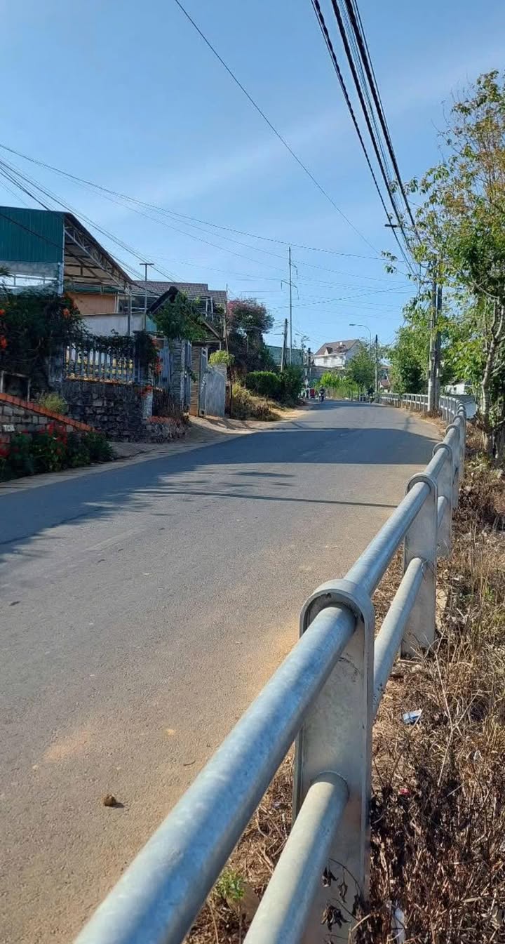 Lô đất mặt tiền đường nhựa Xuân Thành, Đà Lạt 500m² giá 5.5 tỷ - Đầu tư sinh lời ngay!